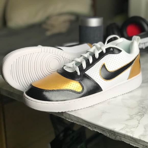 Nike Court Borough - Picture 1 of 3